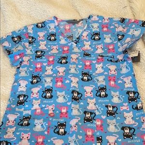 XS Cat print scrub top